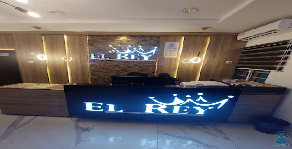 El Rey Luxury Apartment